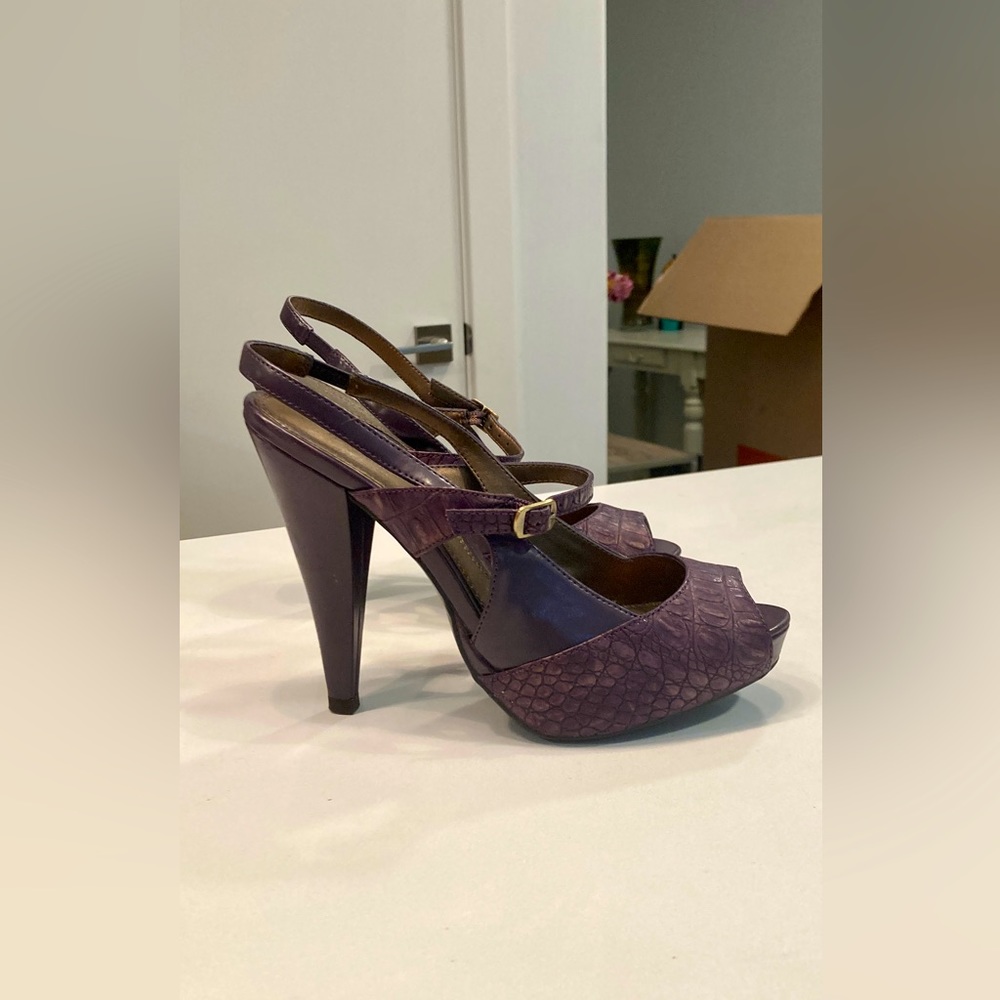 Simply Vera Open Toe Purple Heels